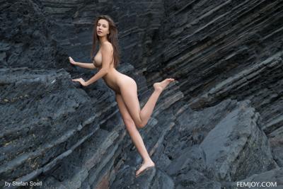 Alisa Amore - Breeze - Photo 35 by Femjoy