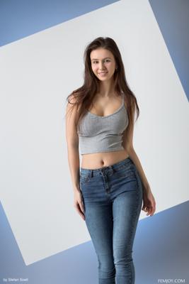 Oh How She Shines preview - Image 3