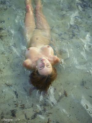 Alisa Amore - Ibiza Session - Photo 26 by Hegre