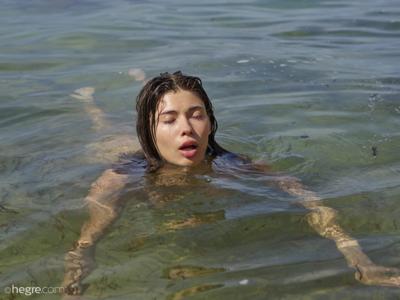 Anna Ralphs - Atlantic Ocean - Photo 44 by Hegre