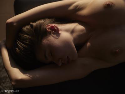 Anna Ralphs - art nudes - Photo 35 by Hegre