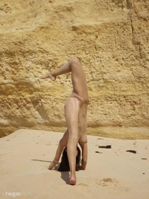 Anna Ralphs - horny and sandy - Photo 35 by Hegre