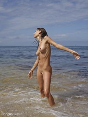 Anna Ralphs - Sea goddess - Photo 41 by Hegre