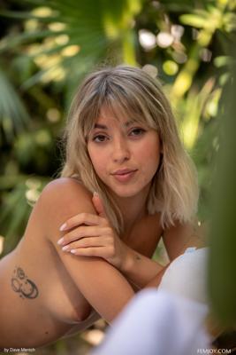 Avery - Tropics - Photo 31 by Femjoy