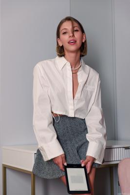 Avery - Distracted 1 - Photo 4 by MetArt