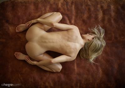Candice B - Nude on leather - Photo 6 by Hegre