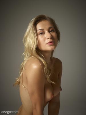 Candice B - Pure pussy power - Photo 28 by Hegre