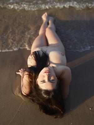 Carina Kirschner - Beach Beauty - Photo 29 by Hegre