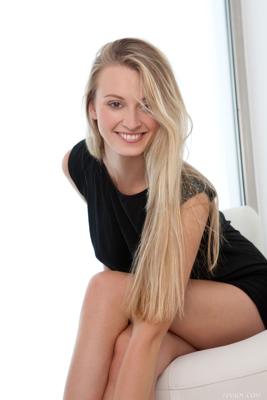 Carisha - Do Your Best - Photo 6 by Femjoy