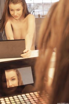 Emily Bloom - This moment belongs to me - Photo 45 by Femjoy