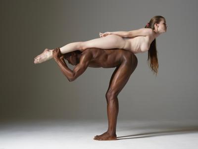Emily Bloom - Acrobatics - Photo 21 by Hegre