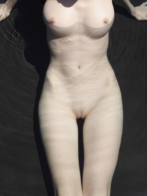 Emily Bloom - Black Pool - Photo 18 by Hegre
