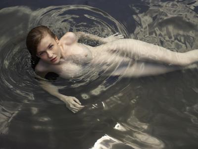 Emily Bloom - Black Pool - Photo 59 by Hegre