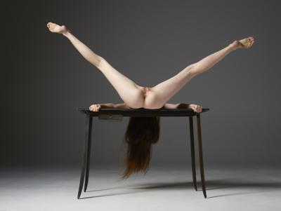 Emily Bloom - table fantasy - Photo 7 by Hegre