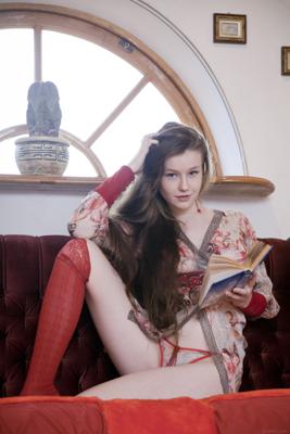 Emily Bloom - Veux - Photo 13 by SexArt