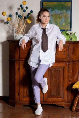 Guinevere Huney - Androgynous Style - Photo 8 by MetArt