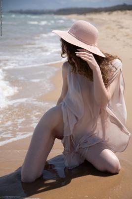 Guinevere Huney - New Waves On The Beach - Photo 7 by Photodromm