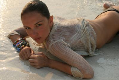 Katie Fey - TROPICS - Photo 33 by MetArt