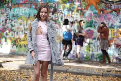 Katya Clover - Happy in the city - Photo 18 by Watch4Beauty
