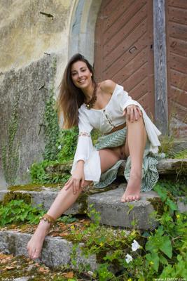 Lorena G - Watch This - Photo 5 by Femjoy