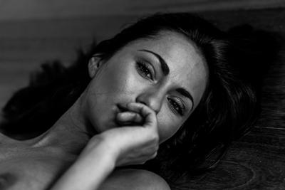 Michaela Isizzu - Classic Beauty - Photo 14 by SexArt