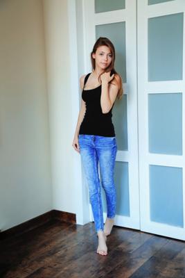 Mila Azul - Toneca - Photo 2 by MetArt