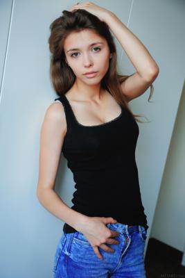 Mila Azul - Toneca - Photo 6 by MetArt