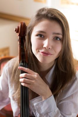 Mila Azul - Violoncello - Photo 3 by Watch4Beauty
