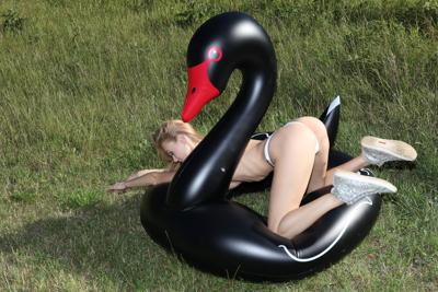 Nancy Ace - Fun With Black Swan - Photo 11 by Watch4Beauty