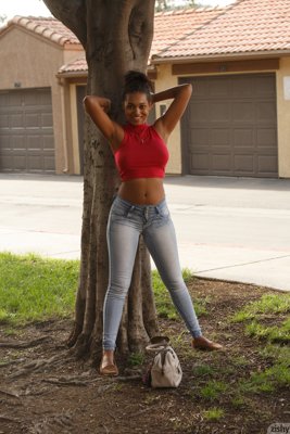 Noelle Monique - Plays Word Games - Photo 15 by Zishy