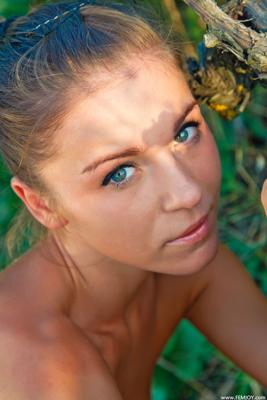 Raisa - The Wine Expert - Photo 60 by Femjoy