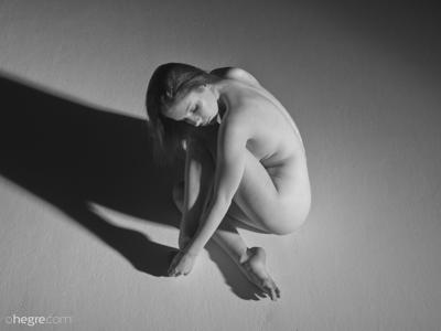 Samadhi Amor - Erotic Exhibition - Photo 43 by Hegre