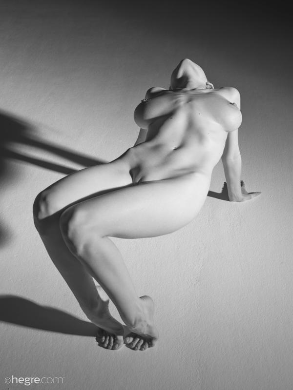 Samadhi Amor - Nude Body Art - Photo 1 by Hegre
