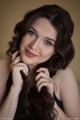 Serena Wood - Sweet Desire - Photo 5 by Femjoy