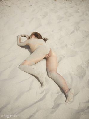 Viktoriia Aliko - Beach Nudes - Photo 17 by Hegre
