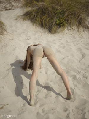 Viktoriia Aliko - Red Flag Ibiza - Photo 6 by Hegre