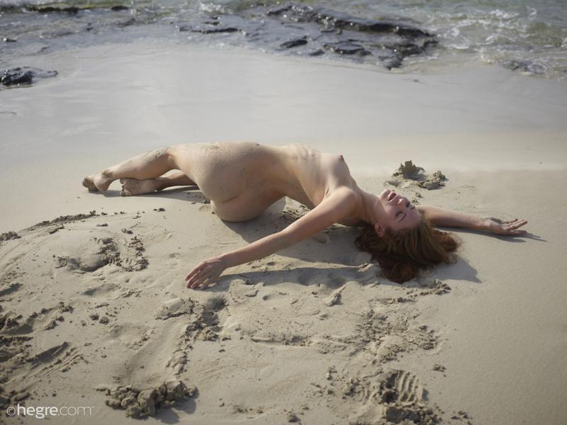 Viktoriia Aliko - Spirit of Ibiza - Photo 7 by Hegre