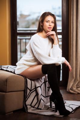Viktoriia Aliko - Cashmere - Photo 9 by MetArt
