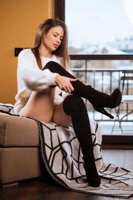 Viktoriia Aliko - Cashmere - Photo 20 by MetArt